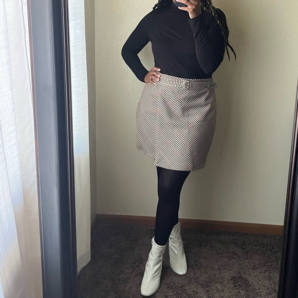H&M Belted Houndstooth Mini Skirt - Picture 7 of 8